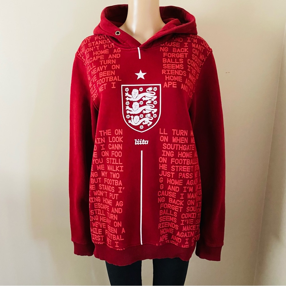 Litta England Red Hoodie with Text and Emblem, size large